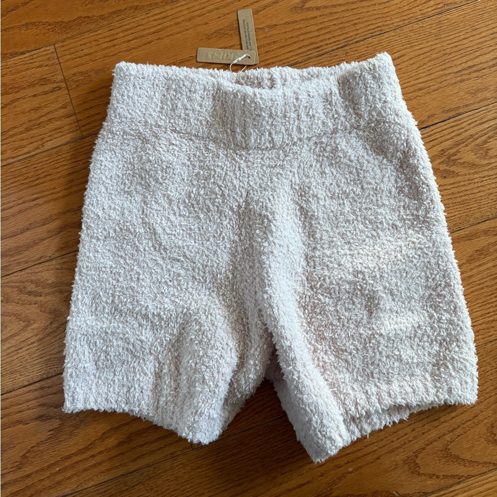 SKIMS Cozy Knit Fuzzy Shorts – Light Tan – S/M– NWT